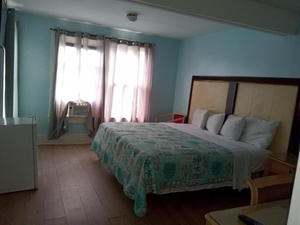 Hotel Surf